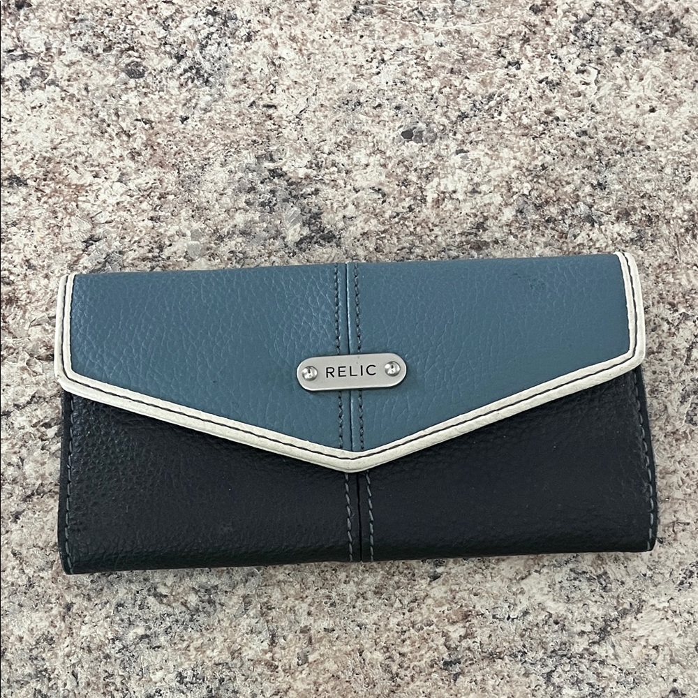 Relic Two-Tone Black and Blue Wallet
